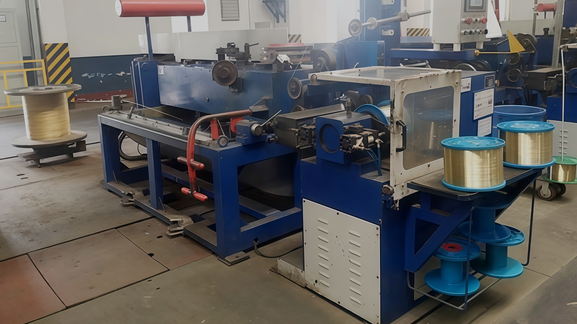 伸線機の高速動作を実現する冷却システムはどのようなものですか?